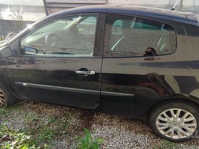 Nero Usata 2008 Renault Clio II LE Utilitaria | 800 € (Super prezzo)