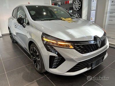 Nuova Renault Clio V Techno 100 CV (73 kW) 2025 Grigio Berlina