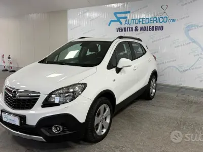 Usata Opel Mokka Cosmo 131 CV (96 kW) 2014 Bianco SUV
