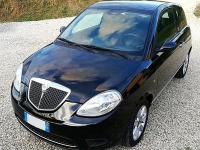 Usata Lancia Ypsilon 75 CV (55 kW) 2007 Nero Utilitaria