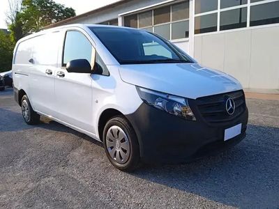 usata Mercedes Vito 220 CDI 136CV LONG 3 POSTI POCHI KM