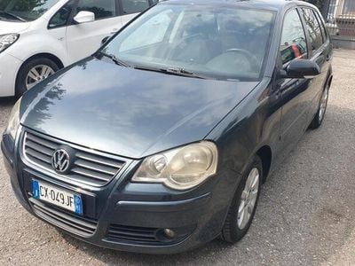 Usata VW Polo Sportline 101 CV (74 kW) 2005 Blu Berlina