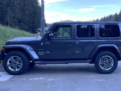 Usata Jeep Wrangler Unlimited Sahara 200 CV (147 kW) 2018 Grigio SUV