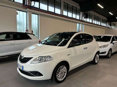 usata Lancia Ypsilon Ypsilon1.2 Platinum ecochic Gpl 69cv