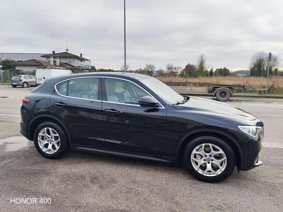 Usata Alfa Romeo Stelvio Business 179 CV (131 kW) 2017 Nero SUV