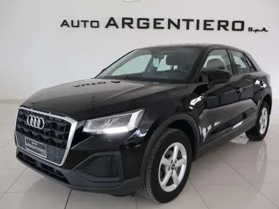 Begagnad Audi Q2 Business Plus 116 HK (85 kW) 2023 Svart SUV