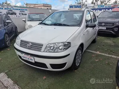 Usata Fiat Punto Classica 60 CV (44 kW) 2009 Bianco Utilitaria