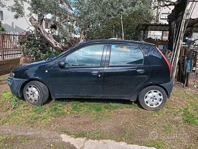 Usata Fiat Punto 2000 Nero Utilitaria