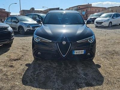 Usata Alfa Romeo Stelvio Tech Edition 160 CV (117 kW) 2019 Nero SUV