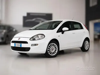 Usata Fiat Punto Street 69 CV (50 kW) 2014 Bianco Utilitaria