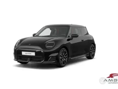 Nuova Mini Cooper 135 kW (184 CV) 2026 Nero Utilitaria