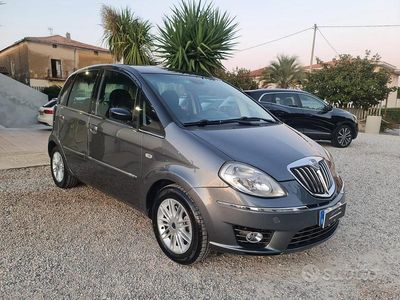 Usata Lancia Musa 90 CV (66 kW) 2008 Grigio Monovolume