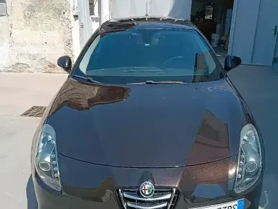 Usata Alfa Romeo Giulietta 105 CV (77 kW) 2014 Nero Utilitaria