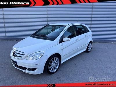 Usata Mercedes B180 109 CV (80 kW) 2009 Bianco Monovolume