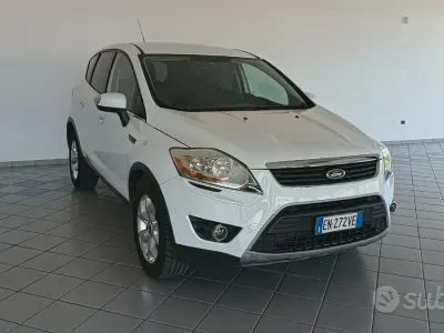 Usado Ford Kuga Titanium 140 CV (102 kW) 2012 Blanco SUV