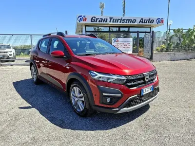 Usata Dacia Sandero Comfort 91 CV (66 kW) 2022 Rosso Berlina