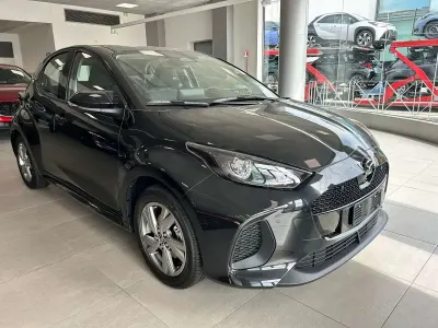 Nuova Mazda 2 Exclusive-Line 116 CV (85 kW) 2026 Nero Utilitaria