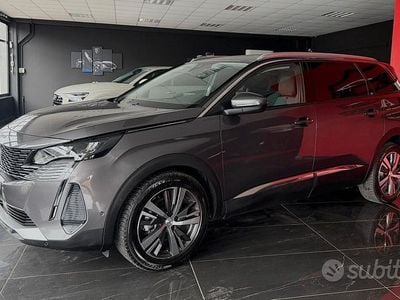 Usata Peugeot 5008 Allure 131 CV (96 kW) 2021 Grigio SUV