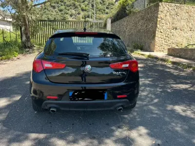 Usata Alfa Romeo Giulietta Super 150 CV (110 kW) 2016 Nero Utilitaria