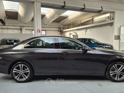 Begagnad Mercedes E200