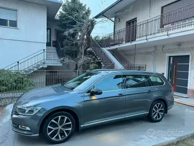 Usata VW Passat 190 CV (139 kW) 2017 Grigio Station wagon
