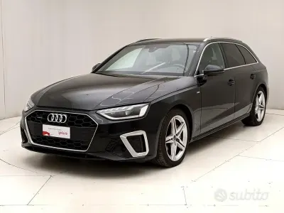 Begagnad Audi A4 S-Line 204 HK (150 kW) 2024 Svart Kombi