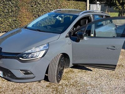 Usata Renault Clio GrandTour 89 CV (65 kW) 2019 Grigio Station wagon