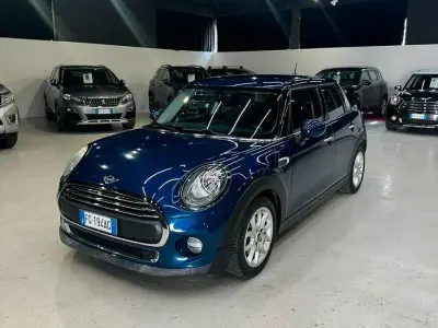 Usata Mini ONE 95 CV (69 kW) 2016 Bluazzurro Utilitaria