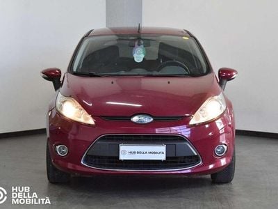 Begagnad Ford Fiesta 68 HK (50 kW) 2009 Lila Halvkombi