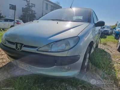 Käytetty Peugeot 206 Roland Garros 75 HP (55 kW) 2001 Sininen Sedan