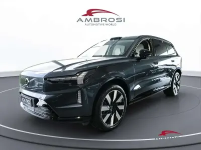Nuova Volvo EX90 Plus 300 kW (408 CV) 2026 Denim blue SUV