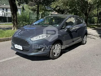 Usata Ford Fiesta Titanium 101 CV (74 kW) 2013 Grigio Utilitaria