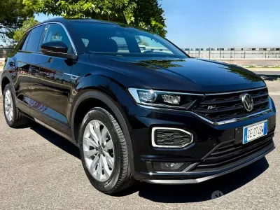 Usata VW T-Roc R-line 150 CV (110 kW) 2021 Nero SUV