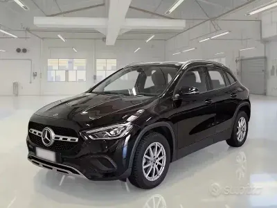Usata Mercedes GLA180 Business 115 CV (84 kW) 2022 Nero SUV