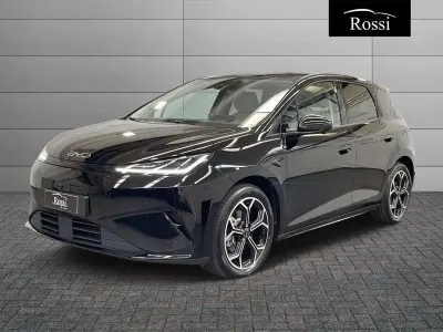 Nuova BYD Dolphin Comfort 69 kW (95 CV) 2026 Obsidian black Utilitaria