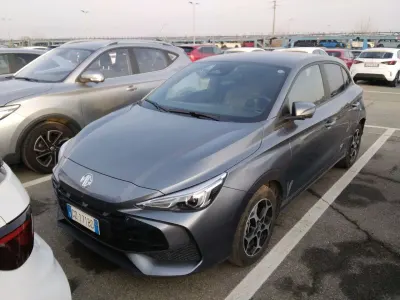 Usata MG MG3 Luxury 102 CV (75 kW) 2025 Lrl  hampstead grey Utilitaria