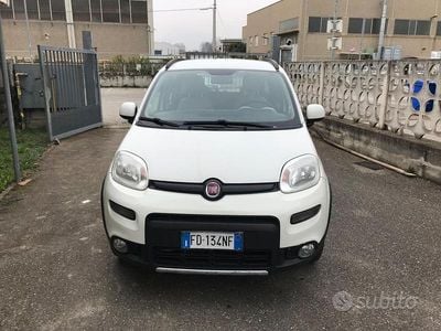 Usata Fiat Panda 4x4 S 86 CV (63 kW) 2016 Bianco Utilitaria