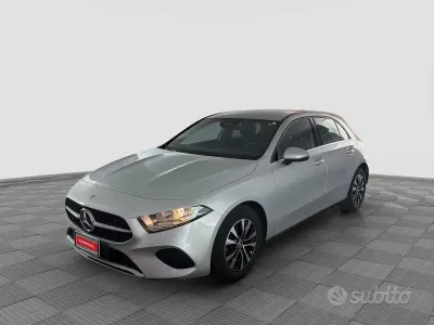 Usata Mercedes A180 Executive 136 CV (100 kW) 2023 Grigio Berlina