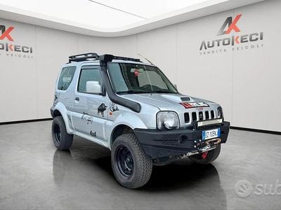 Usata Suzuki Jimny 85 CV (62 kW) 2009 Argento SUV