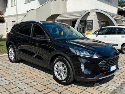 Usata Ford Kuga 120 CV (88 kW) 2022 Nero SUV
