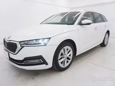 Usata Skoda Octavia Style 150 CV (110 kW) 2023 Bianco Station wagon