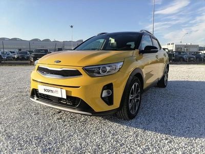 Usata Kia Stonic Style 110 CV (80 kW) 2018 Giallo SUV
