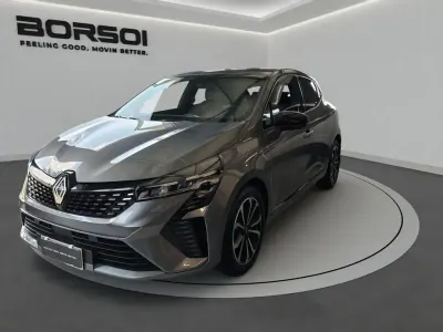 Usata Renault Clio V Techno 91 CV (66 kW) 2025 Grigio scisto Berlina