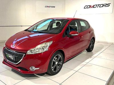 Usata Peugeot 208 Allure 82 CV (60 kW) 2017 Rosso Utilitaria