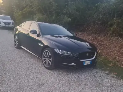 Usata Jaguar XE R-Sport 180 CV (132 kW) 2017 Nero Berlina