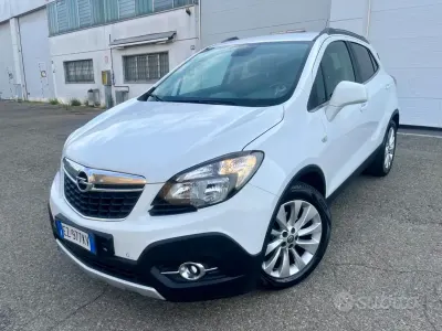 Usata Opel Mokka Cosmo 140 CV (102 kW) 2015 Bianco SUV