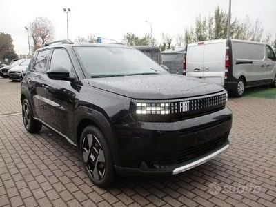 Nuova Fiat Grande Panda La Prima 110 CV (80 kW) 2025 Nero Utilitaria