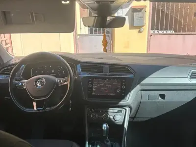 Usata VW Tiguan 150 CV (110 kW) 2019 Bianco SUV