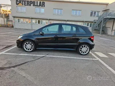 Usata Mercedes B180