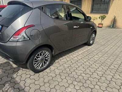 Usata Lancia Ypsilon Gold 69 CV (50 kW) 2012 Utilitaria